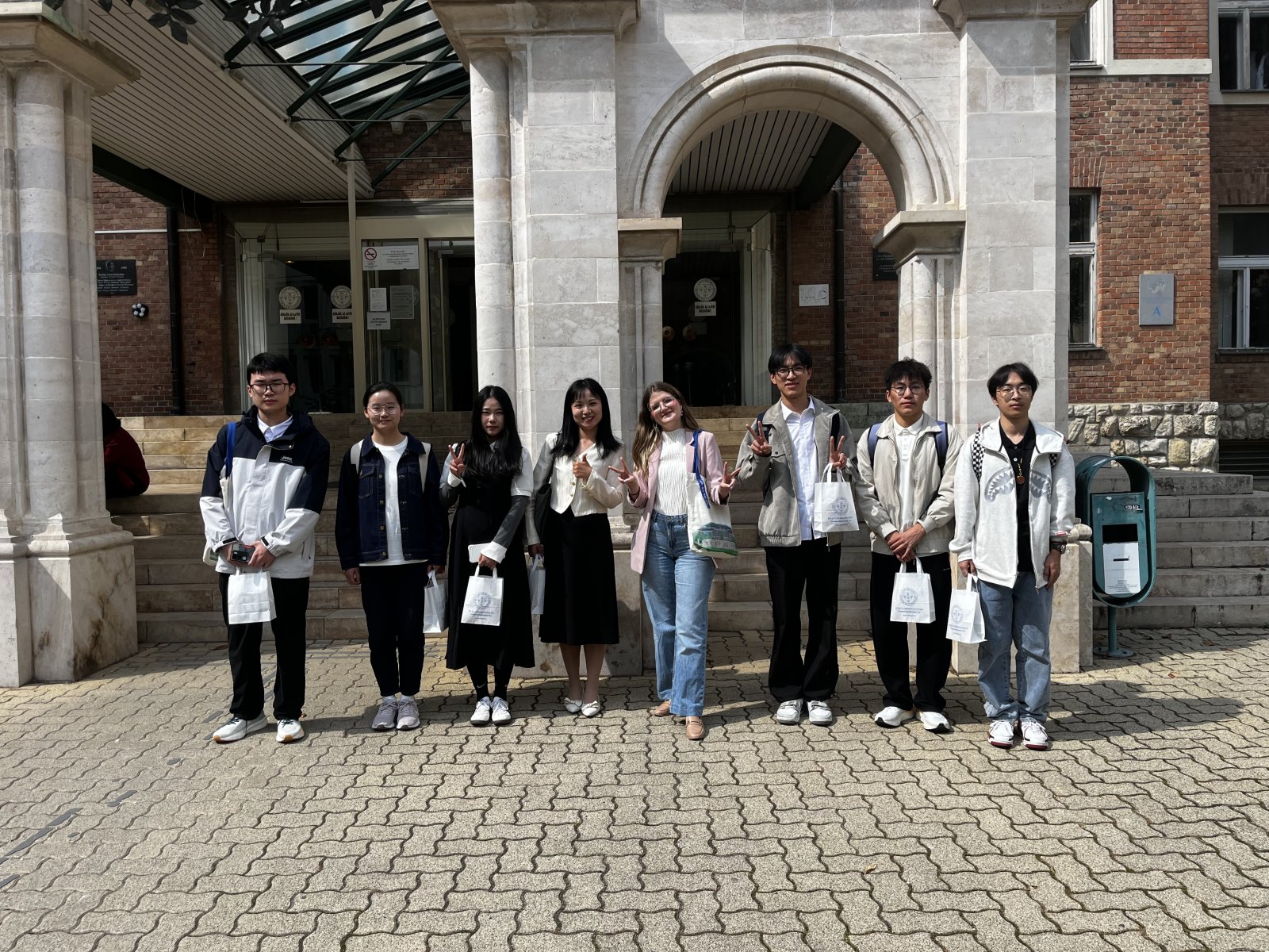 Nanjingi matematikushallgatók látogattak a TTK-ra
